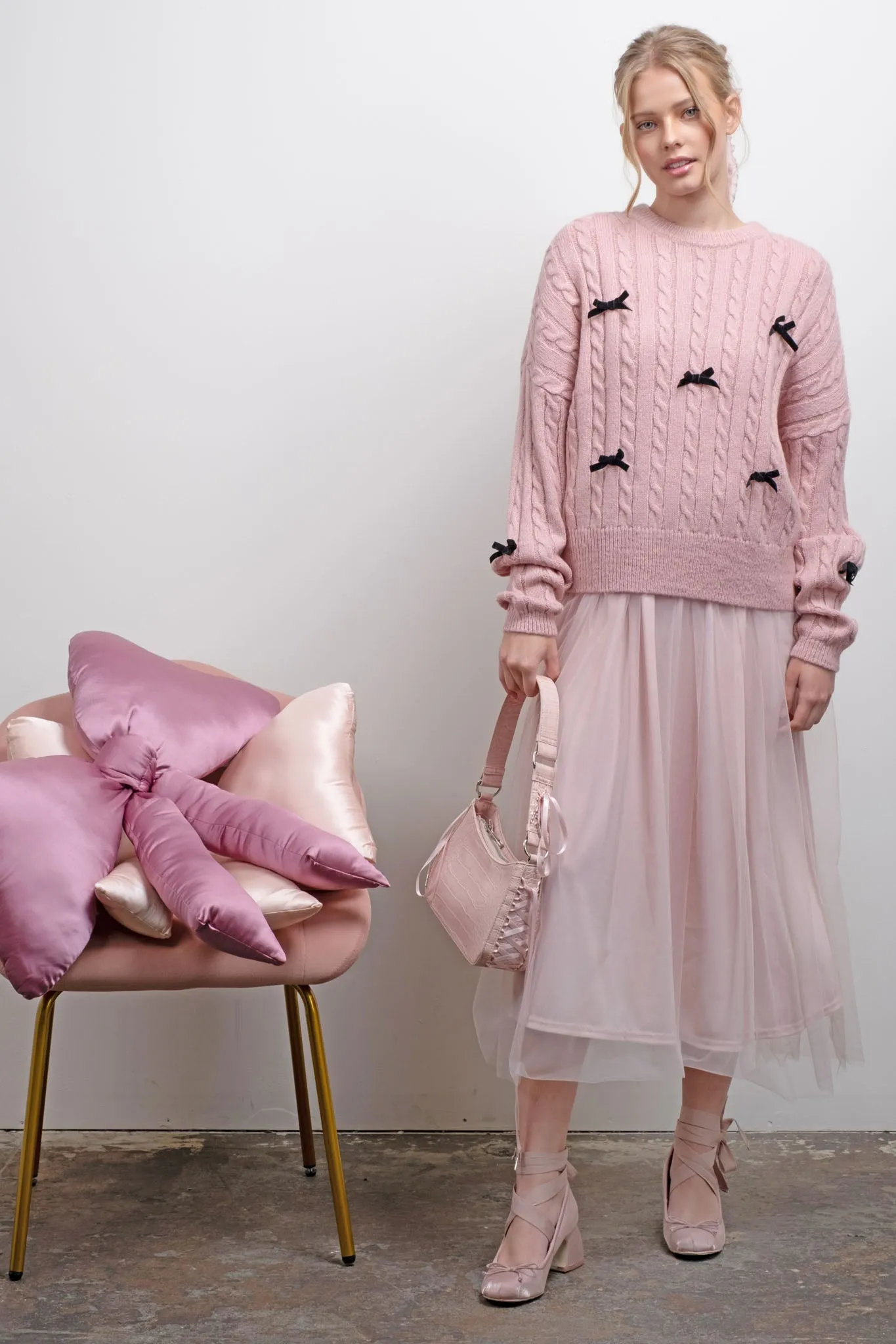 BOW DETAIL CABLE KNIT PULLOVER SWEATER