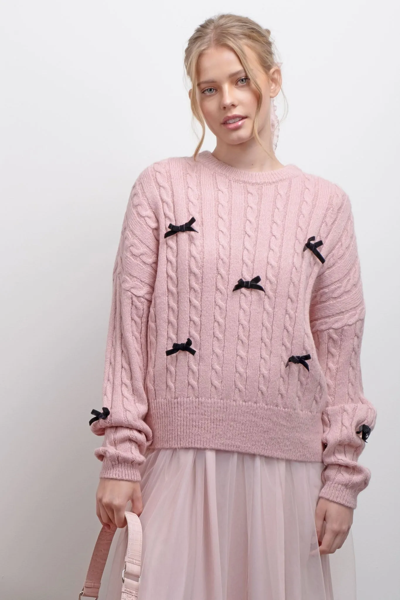 BOW DETAIL CABLE KNIT PULLOVER SWEATER