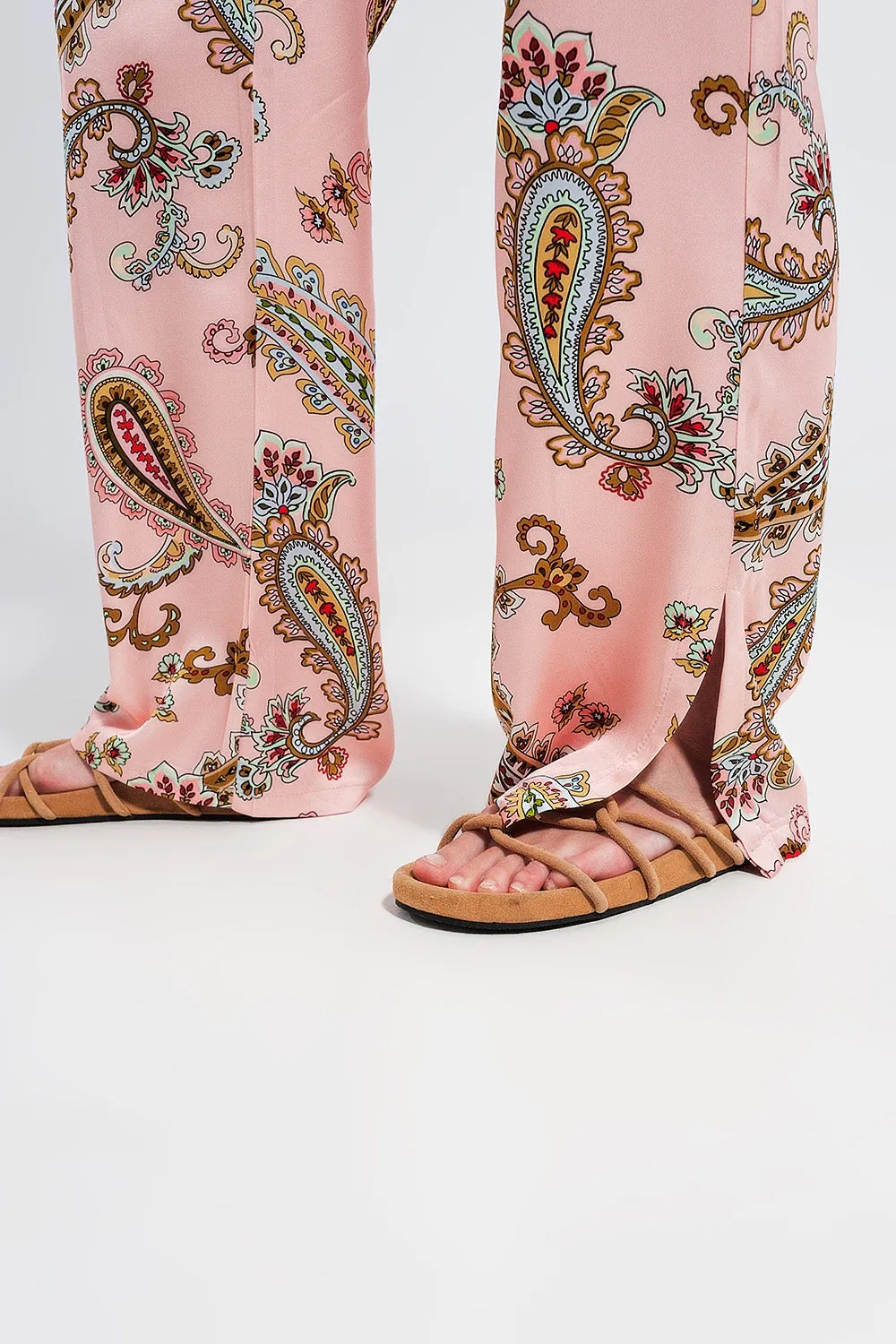 Wide leg pants in pink paisley floral