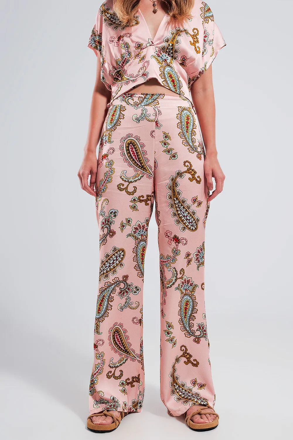 Wide leg pants in pink paisley floral